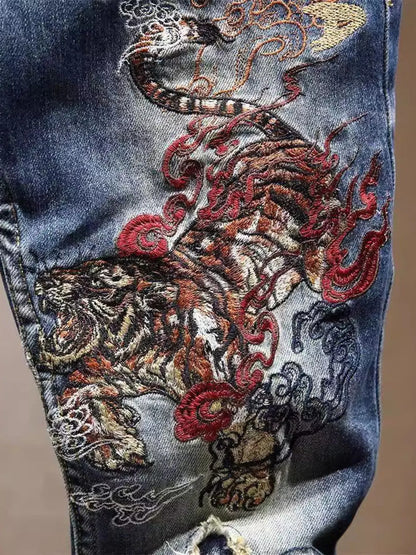 Jean brodé délavé [détail] homme denim premium - Élégance District