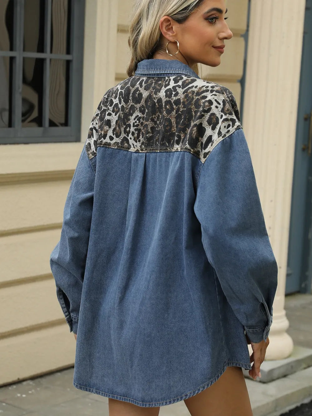 Veste en jean léopard à manches longues boutonnée   Elégance District