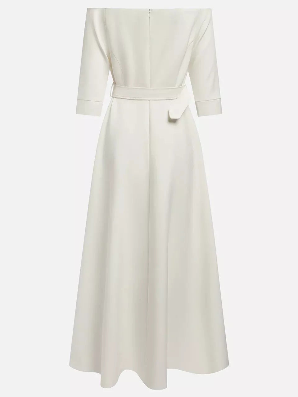 Robe longue élégante à épaules dénudées et ceinture   Elégance District
