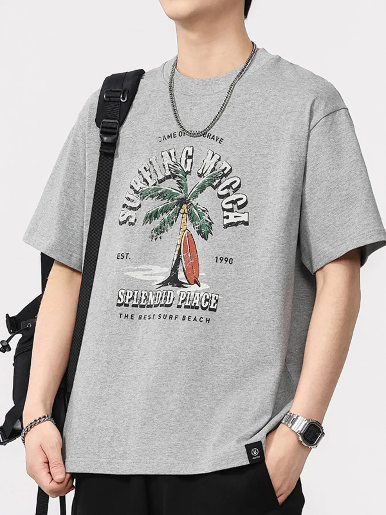 T-shirt à manches courtes et col rond  grande taille    Elégance District
