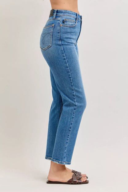 Jean Judy Blue taille haute à jambes droites    Elégance District