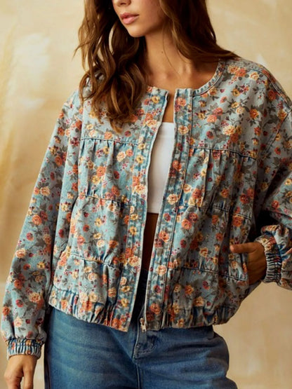 Veste jean courte zippée à imprimé floral    Elégance District