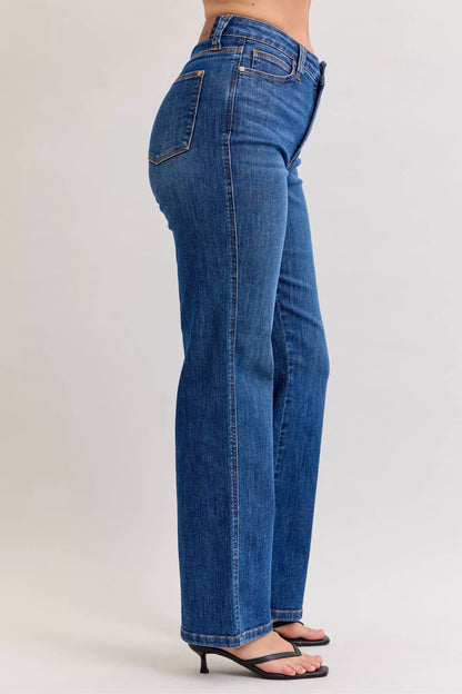 Jean droit taille haute gainant Judy Blue  Elégance District
