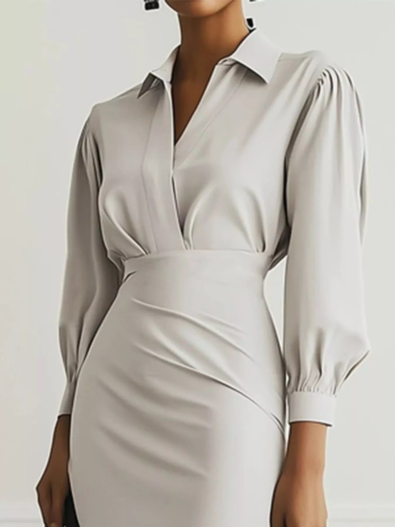 Robe chemise midi froncée avec fente latérale  Elégance District