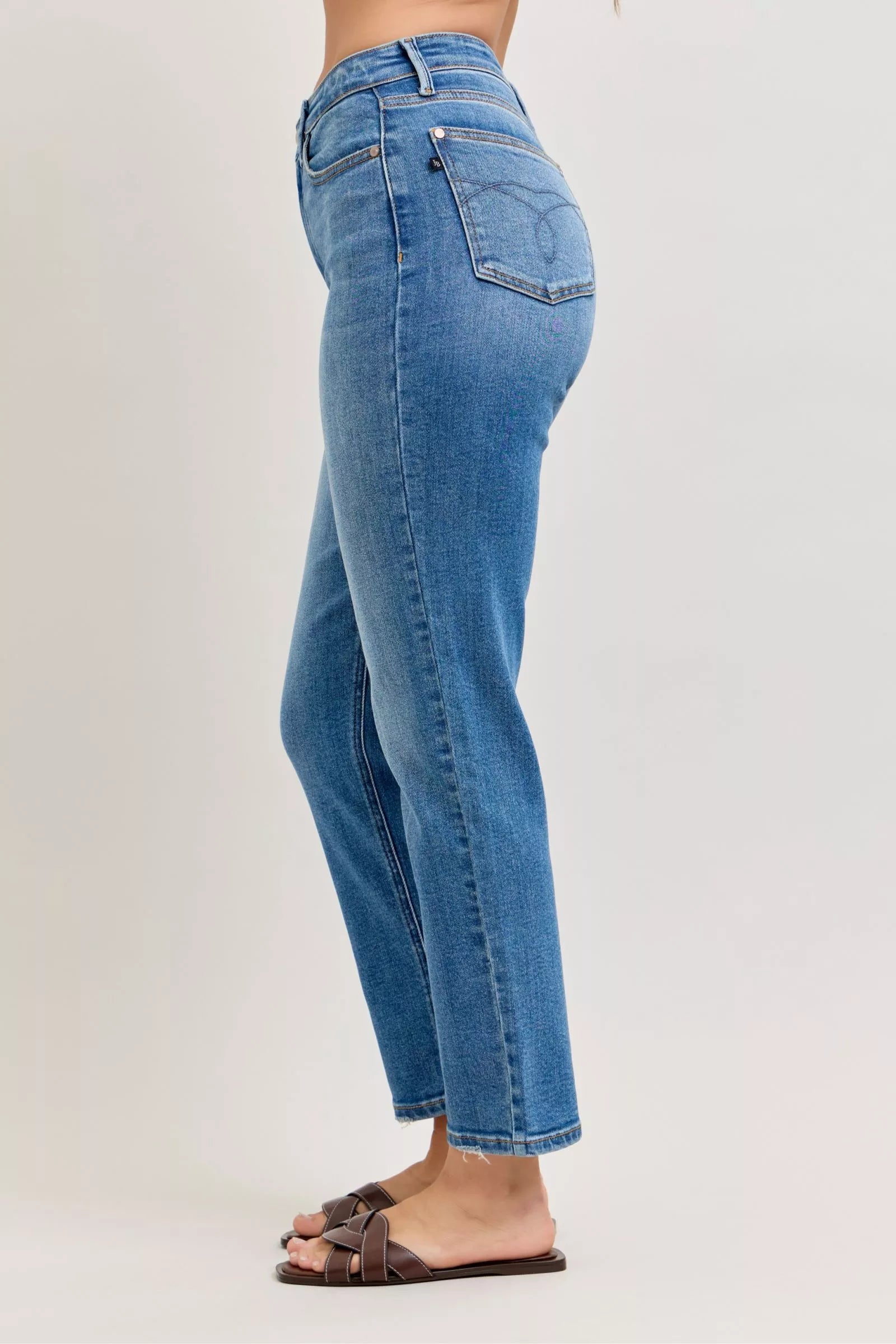 Jean Judy Blue taille haute à jambes droites    Elégance District