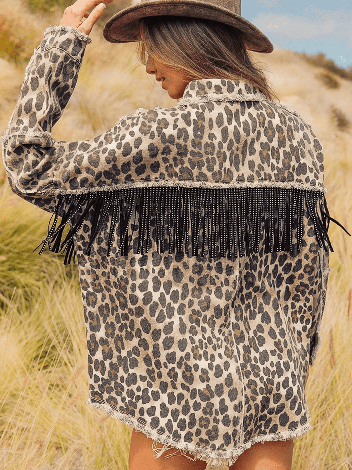 Veste  jean à col et franges léopard   Elégance Gistrict