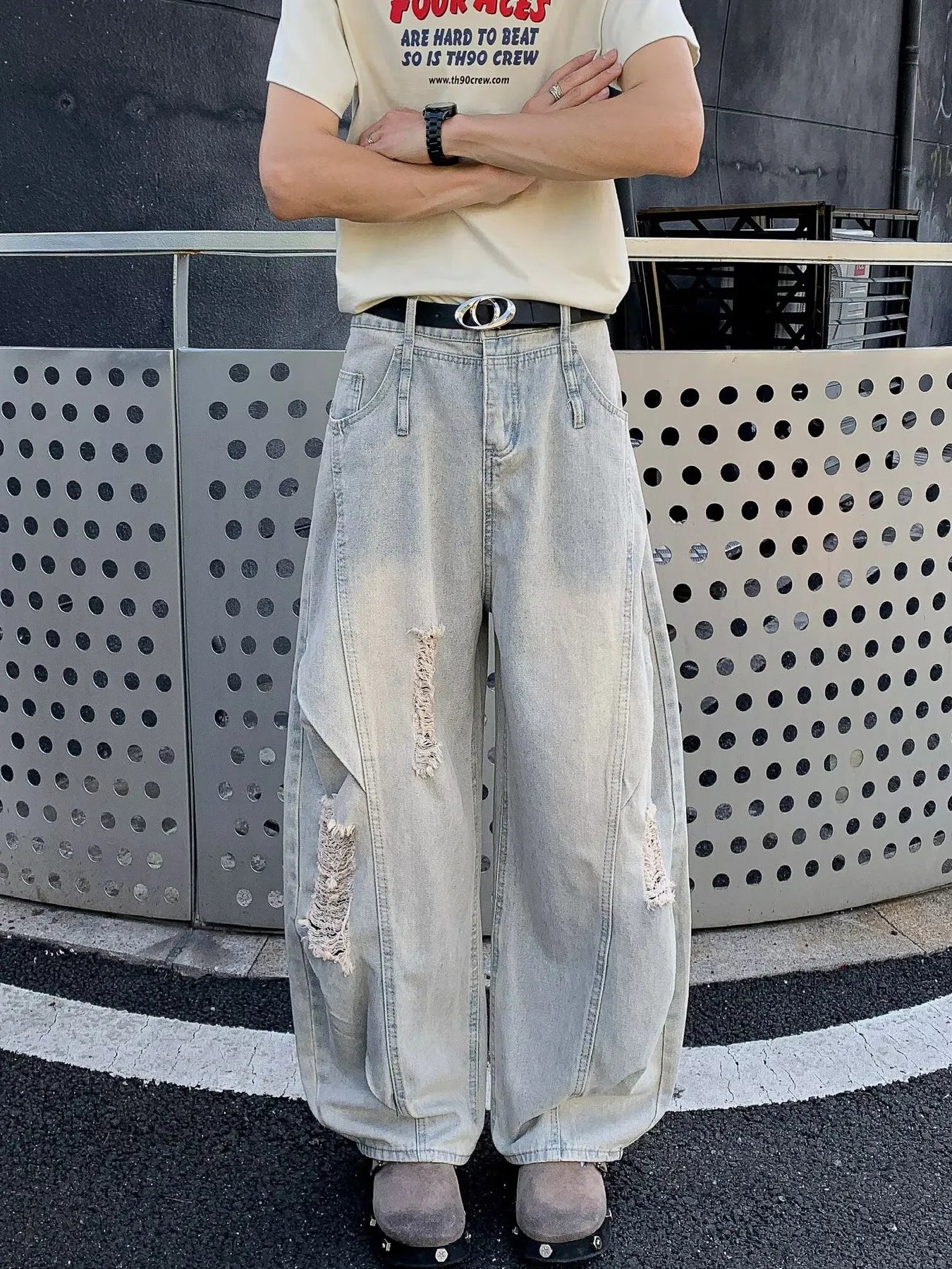 Jean homme grande taille à jambes larges et effet usé    Elégance District
