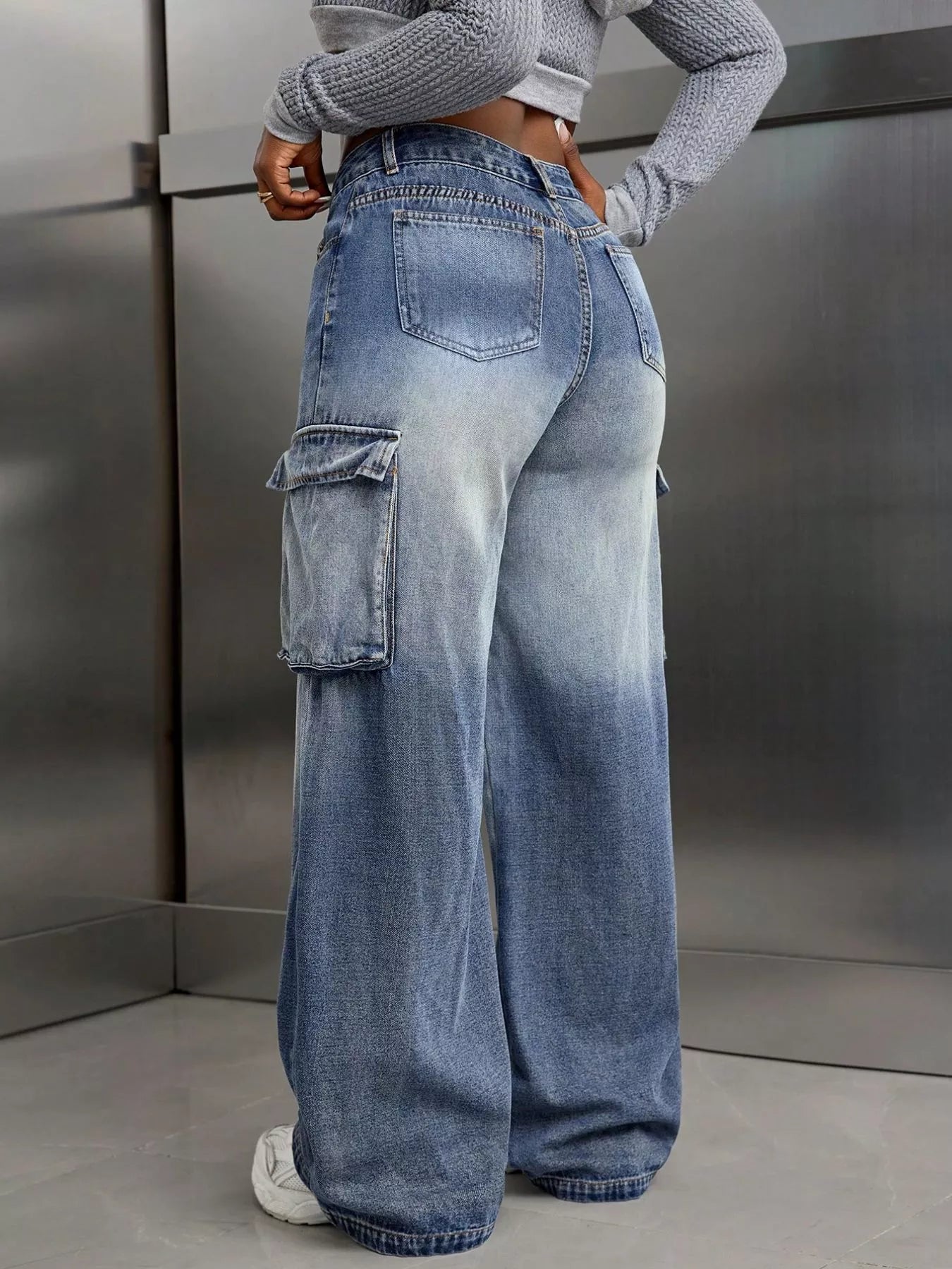 Jean cargo vintage à jambes larges    Elégance District