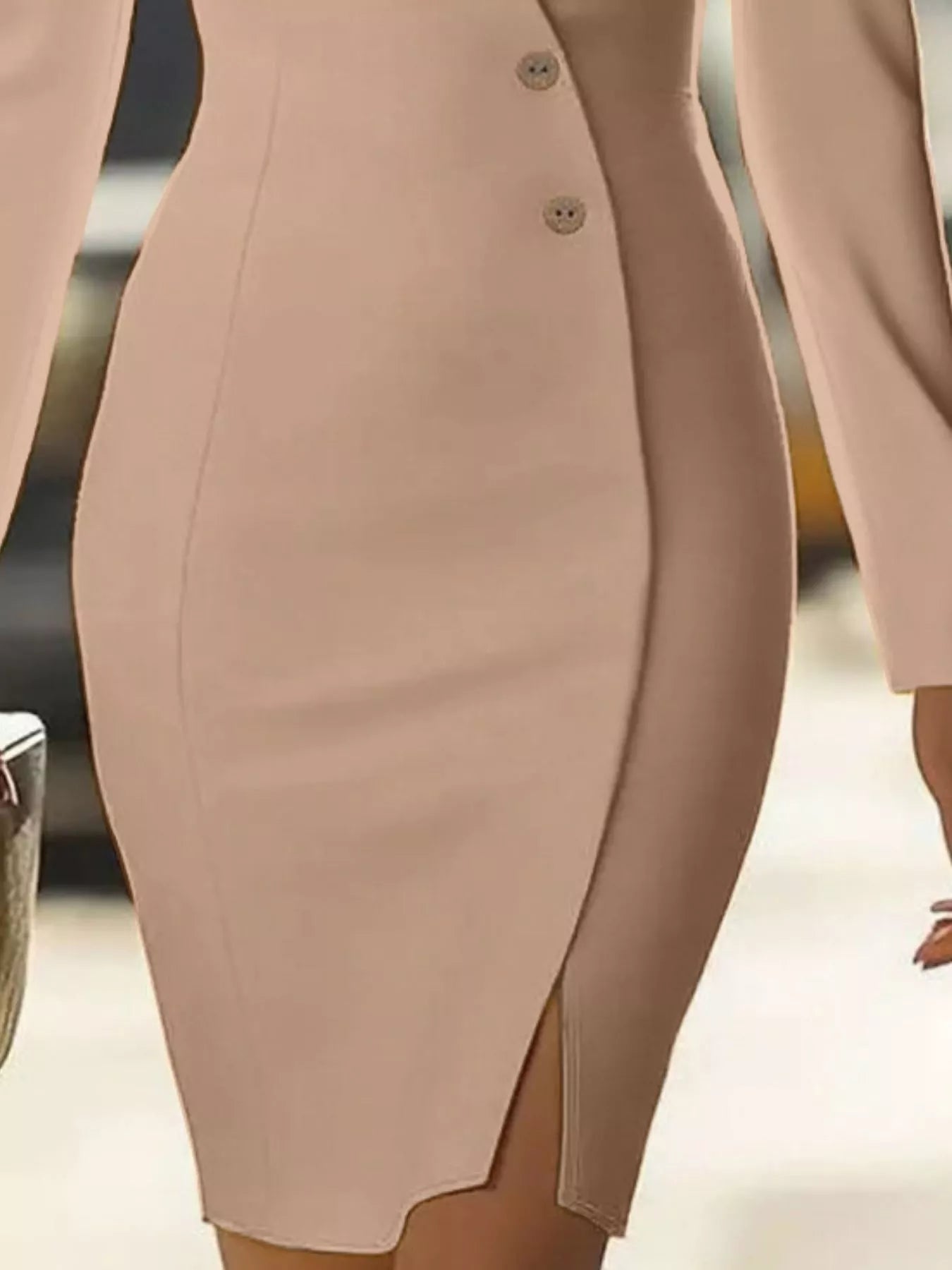 Robe blazer à manches longues avec détails de boutons - Elégance District