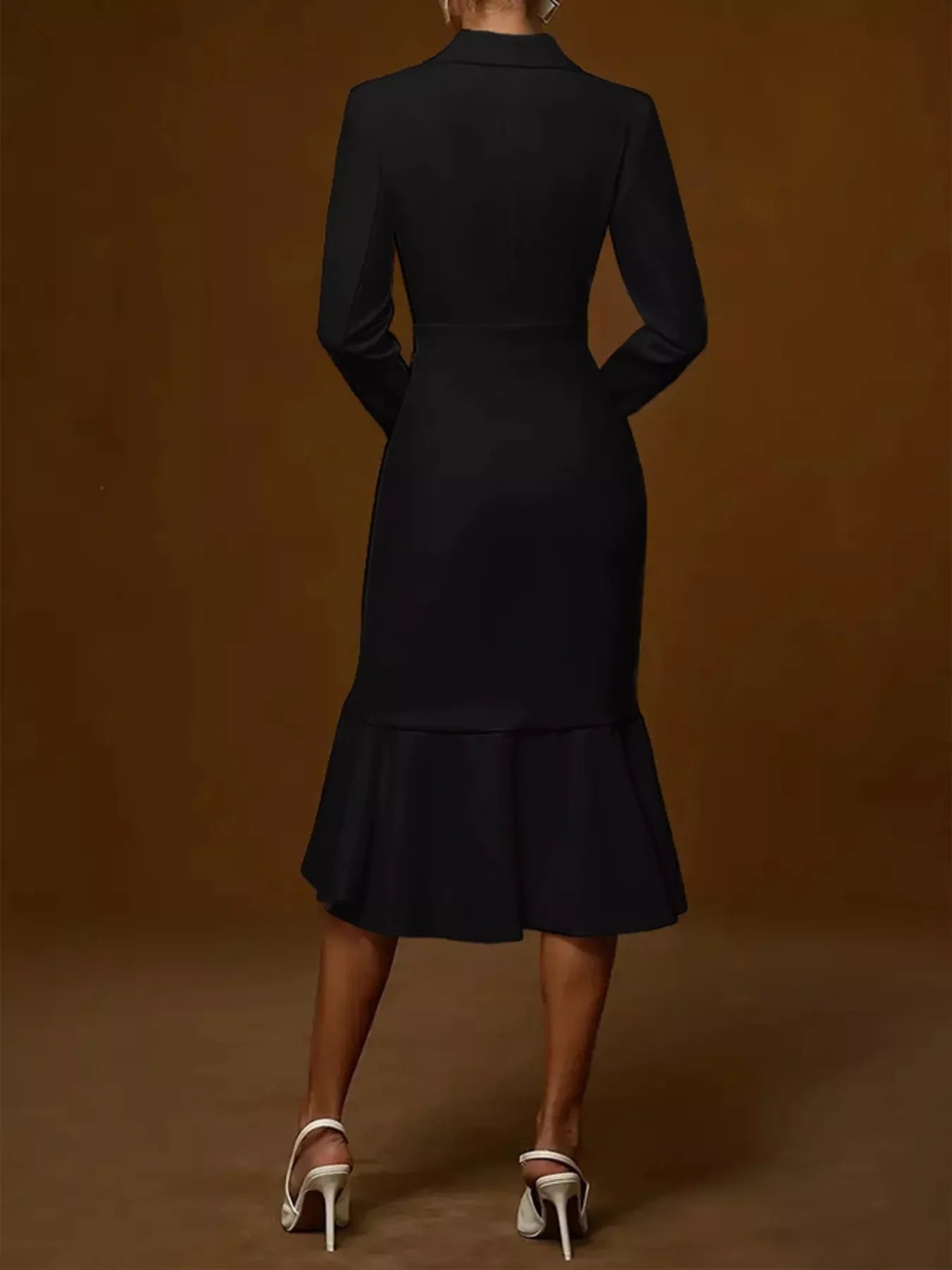 Robe blazer midi à manches longues et ourlet volanté   Elégance District