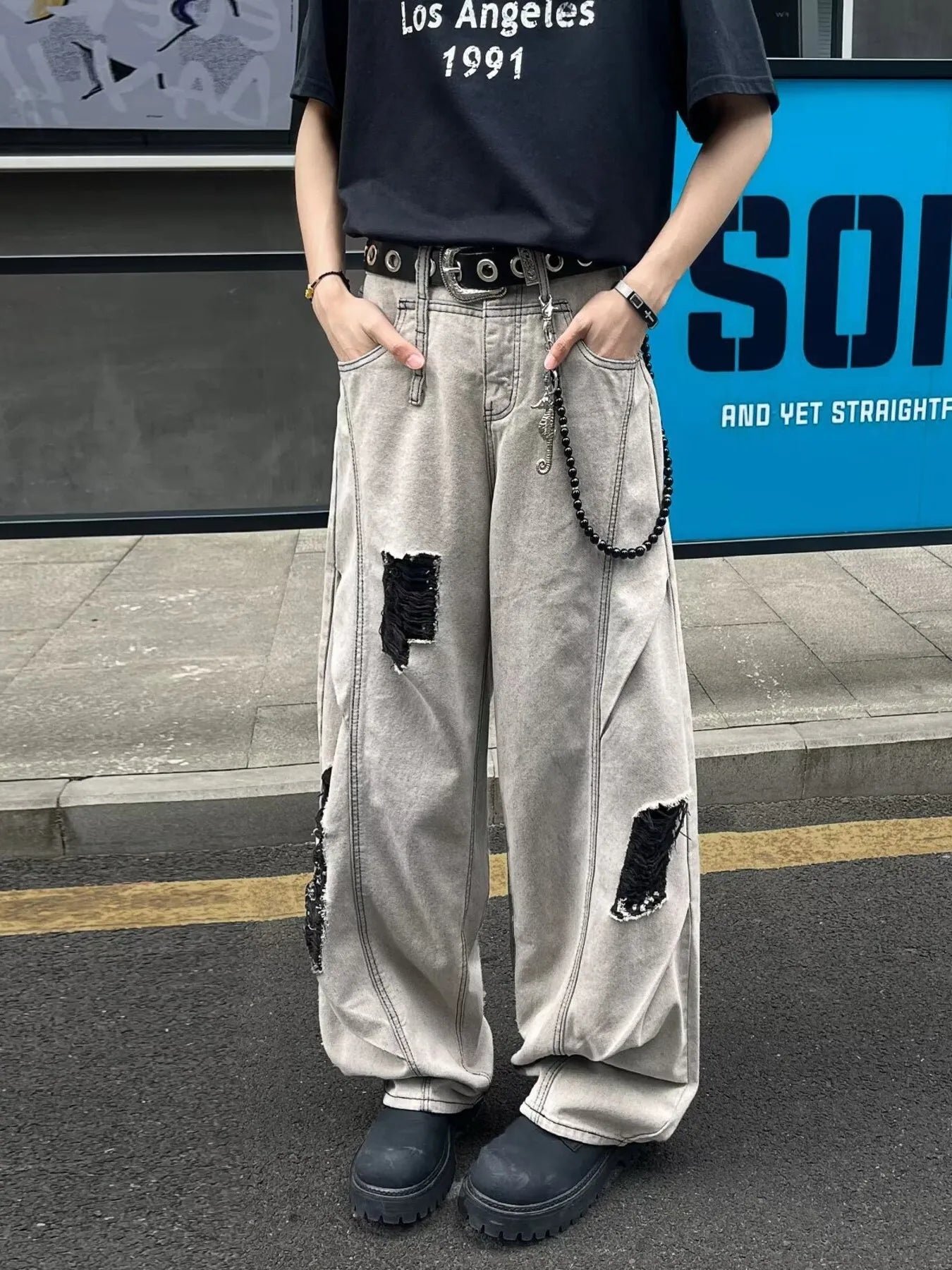 Jean homme grande taille à jambes larges et effet usé    Elégance District