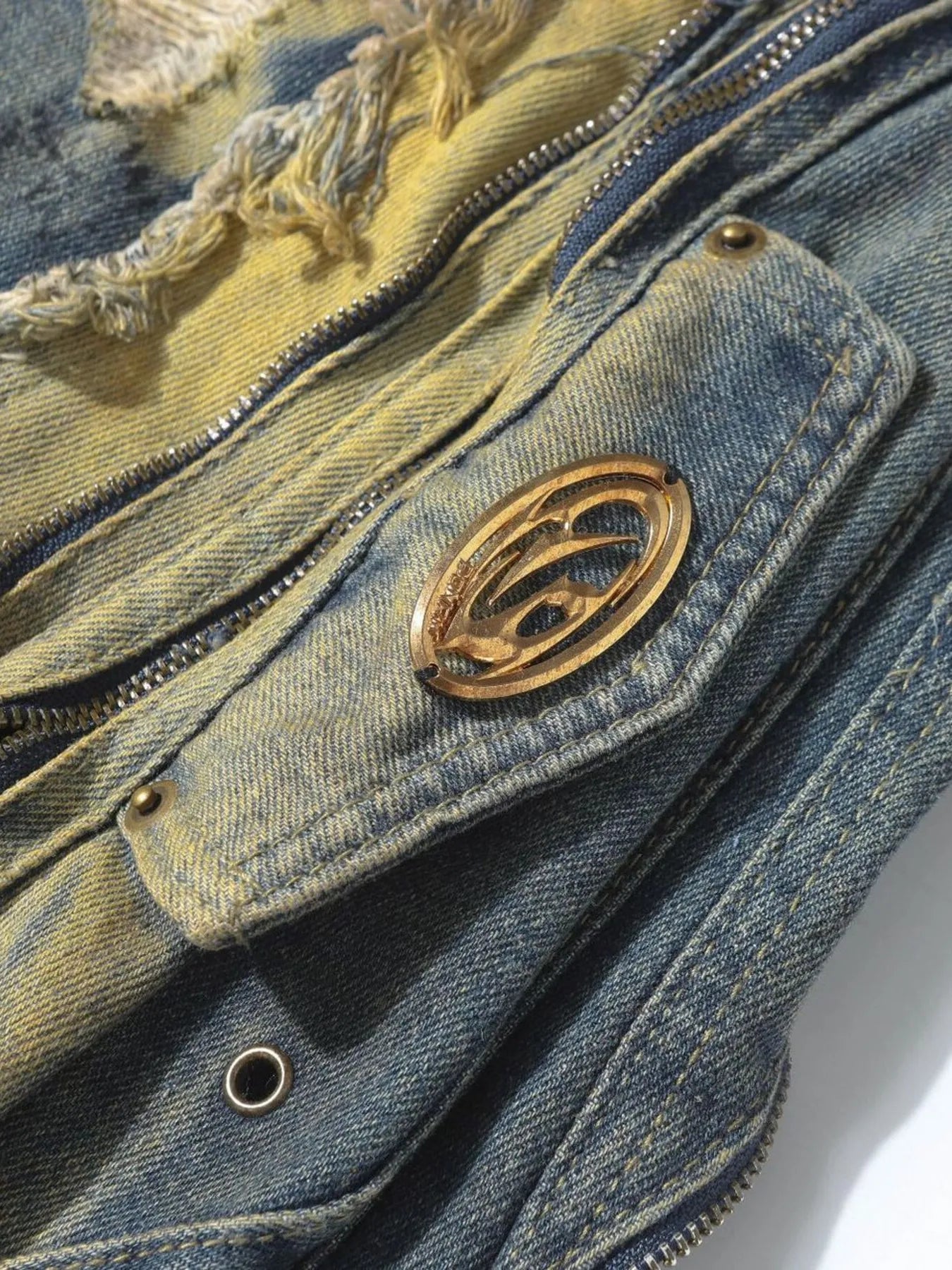 Jean cargo homme effet usé avec déchirures artistiques   Elégance District
