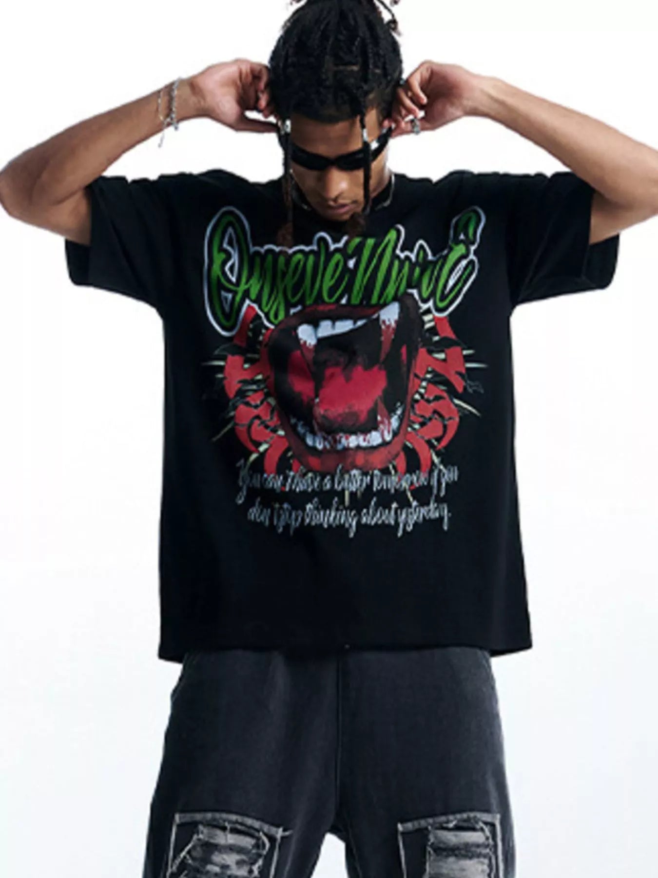 T-shirt oversize à col rond avec motif graphique   Elégance District